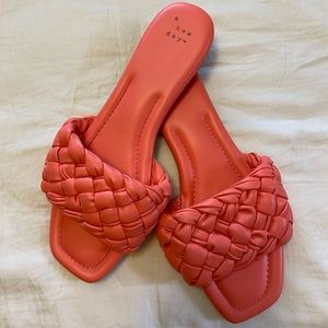 A New Day hot pink sandals - size 9